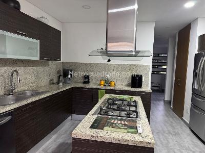 Casa de 3 alcobas en venta en Cerros Torreladera, Bogotá, 268 m² · foto 10 de 15