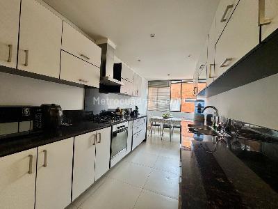 Apartamento en venta en San Patricio, Bogotá · foto 8 de 16