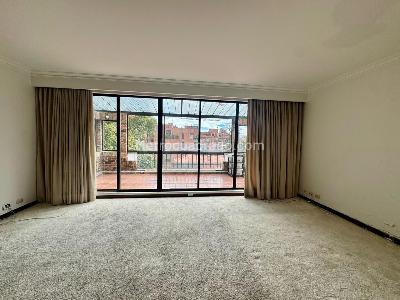 Apartamento de 5 alcobas en venta en Los Rosales Emaus, Bogotá, 300 m² · foto 10 de 13
