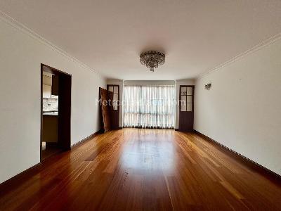 Apartamento de 5 alcobas en venta en Los Rosales Emaus, Bogotá, 300 m² · foto 12 de 13