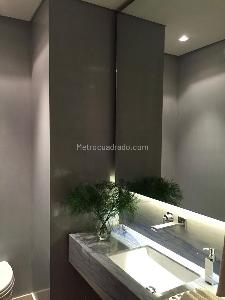 Apartamento de 3 alcobas en venta en Chico Reservado, Bogotá, 279 m² · foto 18 de 19