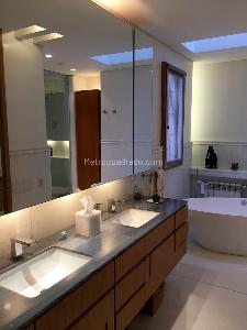 Apartamento de 3 alcobas en venta en Chico Reservado, Bogotá, 279 m² · foto 9 de 19