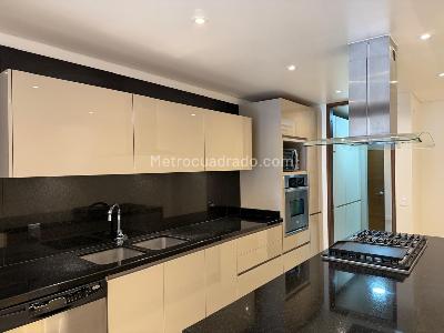 Apartamento en venta en La Carolina, Bogotá · foto 3 de 18