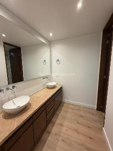 Apartamento en venta en La Carolina, Bogotá · foto 8 de 18