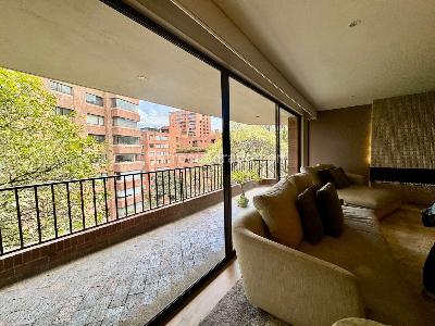 Apartamento de 4 alcobas en venta en Chico, Bogotá, 375 m² · foto 11 de 17