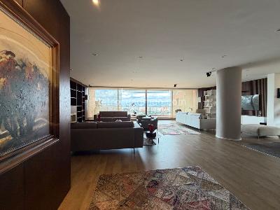 Apartamento de 3 alcobas en venta en Altos Del Retiro, Bogotá, 300 m² · foto 3 de 9