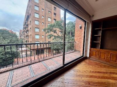 Apartamento de 3 alcobas en venta en Chico Museo, Bogotá, 255 m² · foto 10 de 20