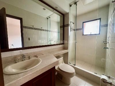 Apartamento de 3 alcobas en venta en Chico Museo, Bogotá, 255 m² · foto 20 de 20