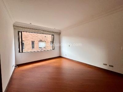 Apartamento de 3 alcobas en venta en Chico Museo, Bogotá, 255 m² · foto 4 de 20