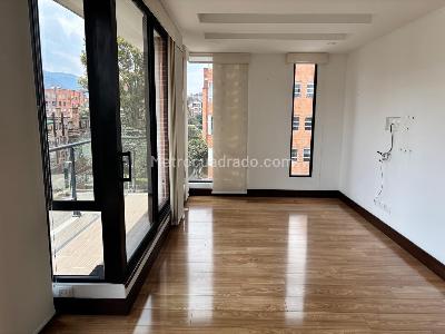 Apartamento en venta en Chico Navarra, Bogotá · foto 4 de 9