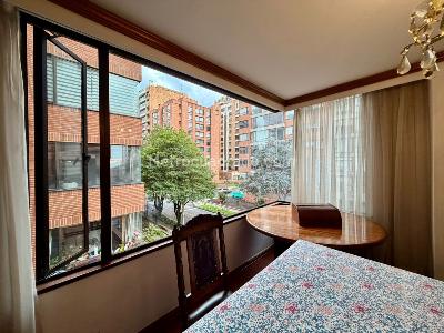 Apartamento de 3 alcobas en venta en Chico Santa Barbara, Bogotá, 180 m² · foto 7 de 17