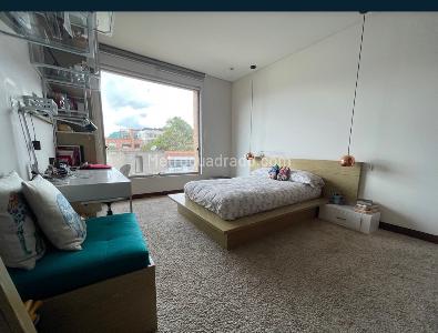 Apartamento de 3 alcobas en venta en Chico Museo, Bogotá, 304 m² · foto 14 de 15