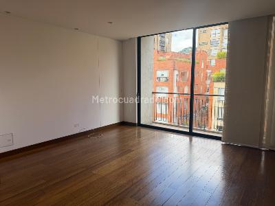 Apartamento de 2 alcobas en venta en Chico Reservado, Bogotá, 96 m² · foto 10 de 17