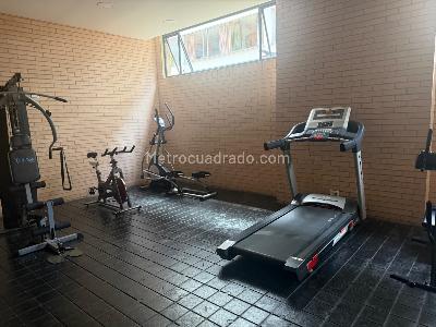 Apartamento de 2 alcobas en venta en Chico Reservado, Bogotá, 96 m² · foto 11 de 17