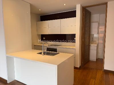 Apartamento de 2 alcobas en venta en Chico Reservado, Bogotá, 96 m² · foto 2 de 17