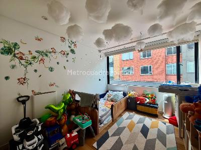 Apartamento de 2 alcobas en venta en El Virrey Norte, Bogotá, 100 m² · foto 6 de 11