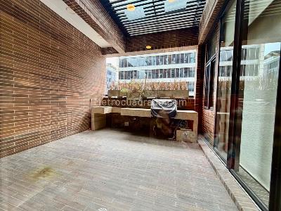 Apartamento de 2 alcobas en venta en Chico Reservado, Bogotá, 185 m² · foto 6 de 20