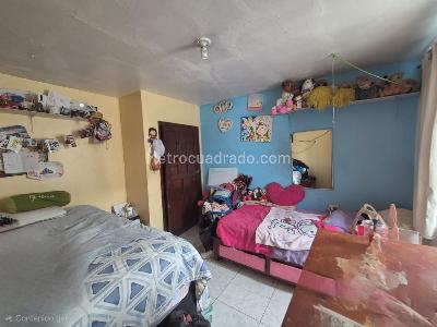 Casa de 5 alcobas en venta en Centro Fontibon, Bogotá, 160 m² · foto 12 de 20