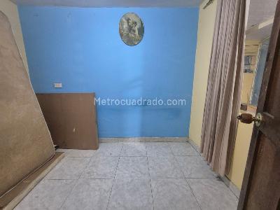 Casa de 5 alcobas en venta en Centro Fontibon, Bogotá, 160 m² · foto 13 de 20