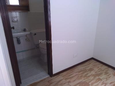 Casa de 5 alcobas en venta en La Floresta Alborada, Bogotá, 128 m² · foto 17 de 20