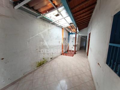 Casa de 5 alcobas en venta en Laureles, Rionegro, 313 m² · foto 15 de 20