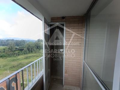 Apartamento de 3 alcobas en venta en Barro Blanco, Rionegro, 87 m² · foto 2 de 18