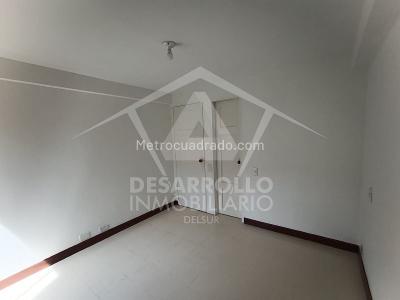 Apartamento de 3 alcobas en venta en La Frontera, Envigado, 95 m² · foto 4 de 14