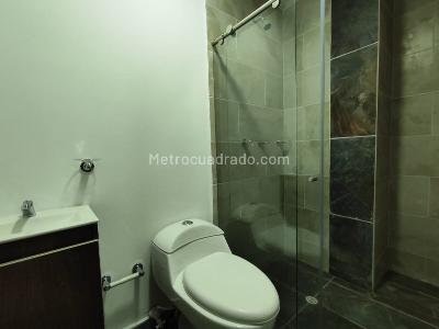Apartaestudio en arriendo en El Dorado, Envigado, 20 m² · foto 2 de 4