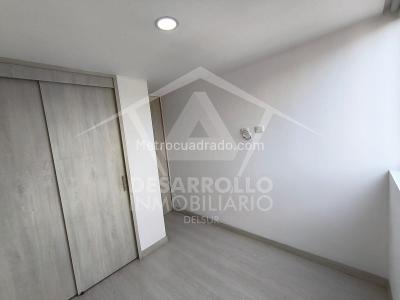 Apartamento de 3 alcobas en arriendo en Hospital, Sabaneta, 75 m² · foto 8 de 13