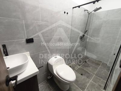 Casa de 3 alcobas en venta en San Jose, Itagüí, 135 m² · foto 9 de 12
