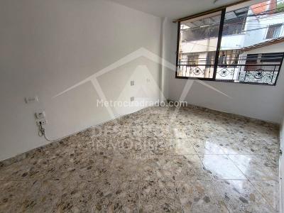 Apartamento en arriendo en Prados De Sabaneta, Sabaneta · foto 3 de 7