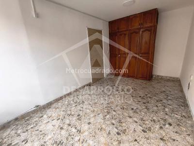 Apartamento en arriendo en Prados De Sabaneta, Sabaneta · foto 4 de 7