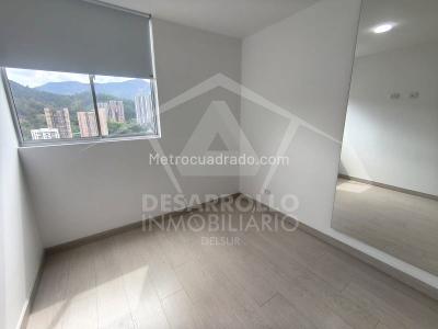Apartamento de 3 alcobas en arriendo en Prados De Sabaneta, Sabaneta, 84 m² · foto 3 de 9