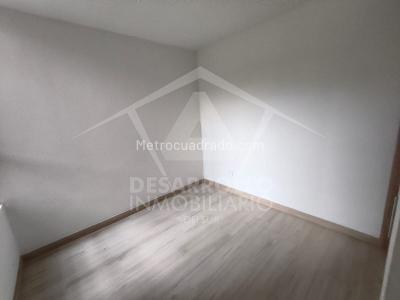 Apartamento de 3 alcobas en arriendo en El Salado, Envigado, 88 m² · foto 6 de 9