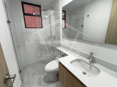 Apartamento de 3 alcobas en arriendo en El Salado, Envigado, 88 m² · foto 8 de 9