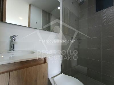 Apartamento de 3 alcobas en arriendo en Santa Fé, Medellín, 83 m² · foto 10 de 16