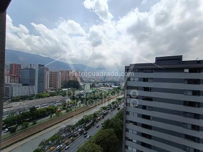Apartamento de 3 alcobas en arriendo en Santa Fé, Medellín, 83 m² · foto 14 de 16