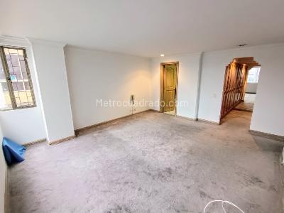 Apartamento de 3 alcobas en venta en Santa Barbara Occidental, Bogotá, 180 m² · foto 15 de 20