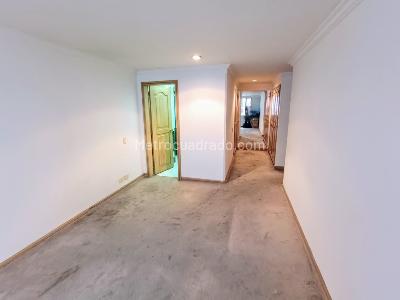 Apartamento de 3 alcobas en venta en Santa Barbara Occidental, Bogotá, 180 m² · foto 19 de 20