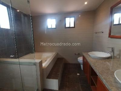 Casa de 4 alcobas en venta en Santa Bibiana Iii, Chía, 220 m² · foto 13 de 20