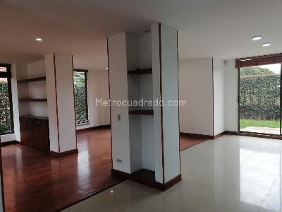 Casa de 4 alcobas en venta en Santa Bibiana Iii, Chía, 220 m² · foto 2 de 20