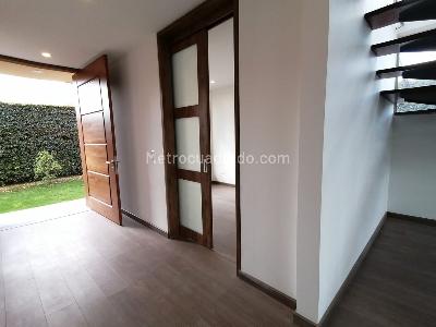 Casa de 3 alcobas en venta en Condominio Santa Anita, Cajicá, 206 m² · foto 3 de 18