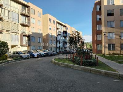 Apartamento de 3 alcobas en venta en Cr Los Cedros, Zipaquirá, 67 m² · foto 3 de 20