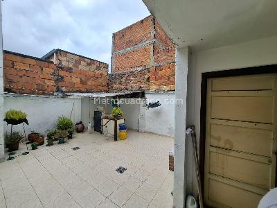 Casa de 5 alcobas en venta en Ciudad Jardin Sur, Bogotá, 646 m² · foto 11 de 16