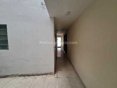 Casa de 5 alcobas en venta en Ciudad Jardin Sur, Bogotá, 646 m² · foto 13 de 16