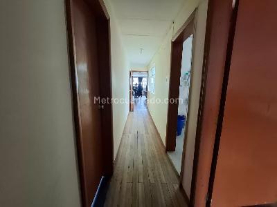 Casa de 5 alcobas en venta en Ciudad Jardin Sur, Bogotá, 646 m² · foto 2 de 16