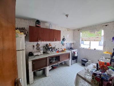 Casa de 5 alcobas en venta en Ciudad Jardin Sur, Bogotá, 646 m² · foto 7 de 16