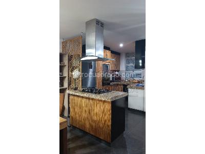 Casa de 4 alcobas en venta en La Samaria, Ibagué, 230 m² · foto 6 de 20