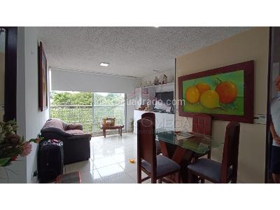 Apartamento de 3 alcobas en venta en Av, Ibagué, 60 m² · foto 2 de 20