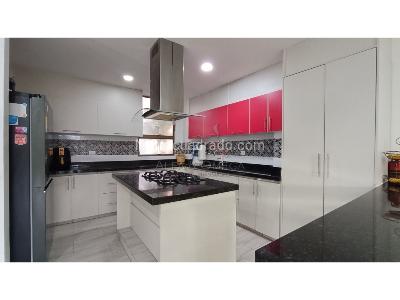 Casa de 4 alcobas en venta en Calambeo, Ibagué, 480 m² · foto 8 de 20